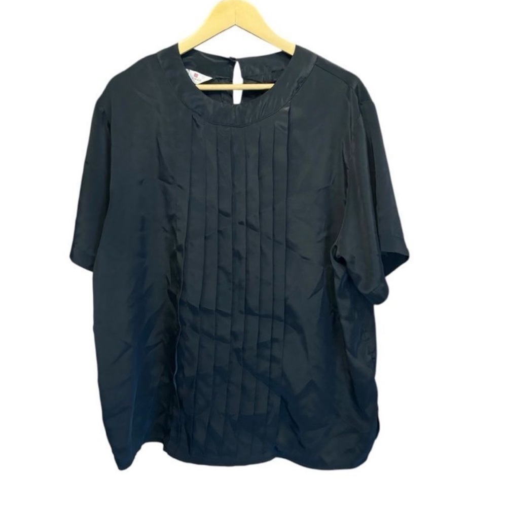 Sheridan Square Woman Black‎ Pintuck Blouse - 18W